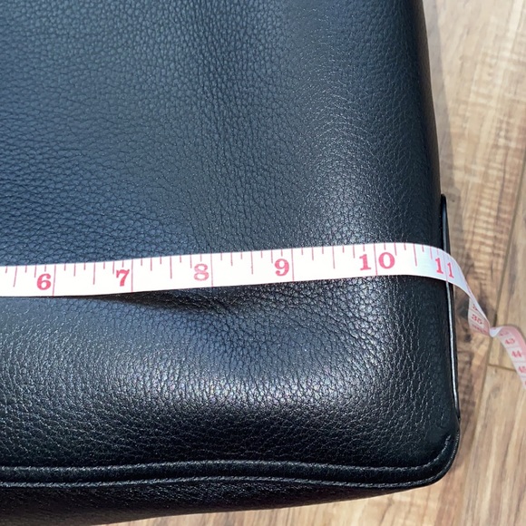 EUC, Tory Burch Shoulder Bag - Picture 8 of 9